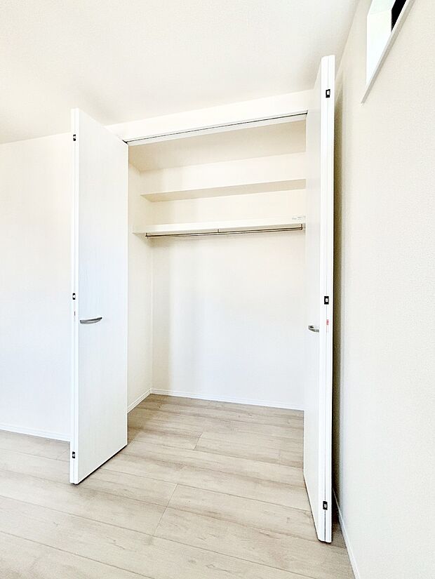 たっぷりの収納スペースで快適に暮らせそう