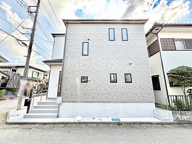 暮らしやすさと居心地の良さにこだわったシンプルで飽きのこないデザイン ！