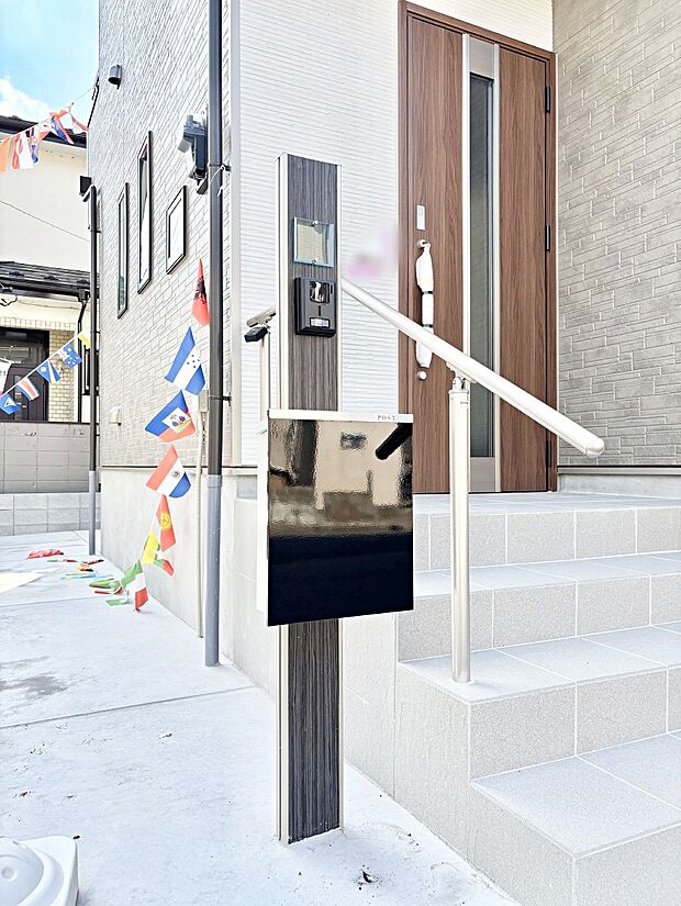 表札・インターホン・ポストをひとつに集約