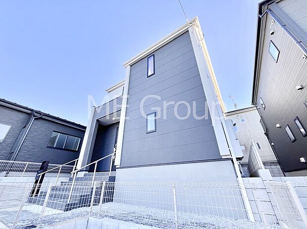 たっぷりの陽光と心地よい風が舞い込む住まい