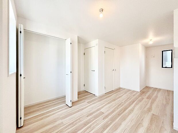 収納が充実しているので居住スペースを広々使えます