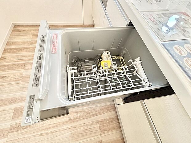 面倒なお片づけは食洗機にお任せ！家事の負担が減って、時間にも気持ちにもゆとりができます。