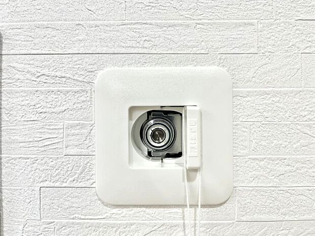 ガスコンセントがあれば足元からすぐに温まるガスファンヒーターを設置できます！  