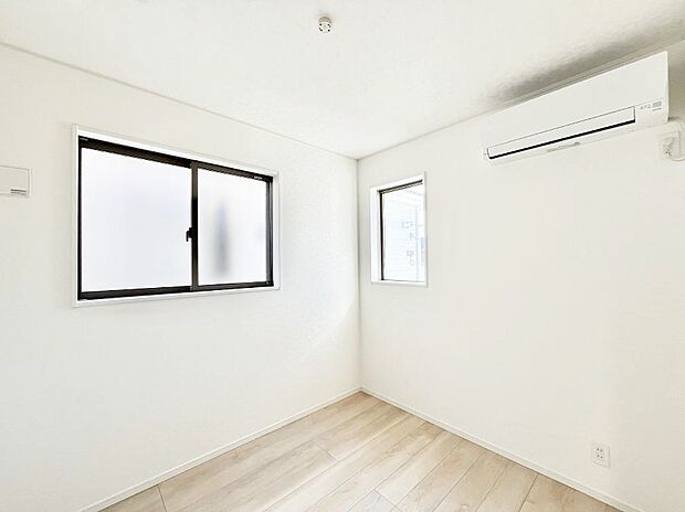 2面採光なので、明るく風通しも良く心地良い生活が送れます。