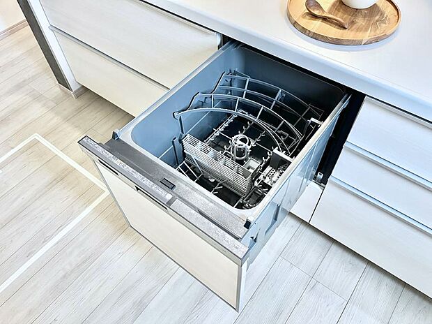 面倒なお片づけは食洗機にお任せ!家事の負担が減って、時間にも気持ちにもゆとりができます。