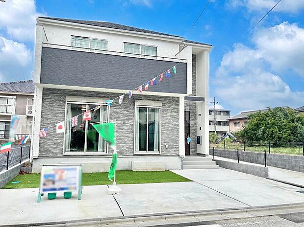 洗練された外観、上質な住空間が広がる室内は永く安心して過ごせる住居です。 