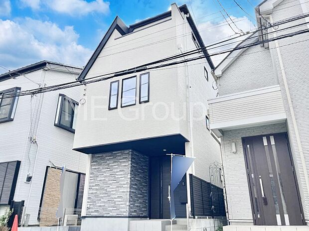 たっぷりの陽光と心地よい風が舞い込む住まい