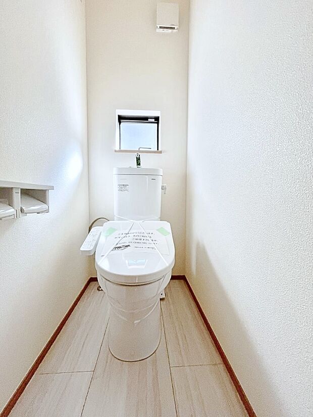 トイレは1階と2階それぞれに配置されていてとても便利です。 