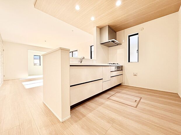 料理をしながらご家族との会話を楽しめる対面カウンターキッチン