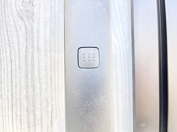 スマートに開錠できる電子キー