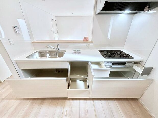 使いやすさを優先したスライド式収納タイプ!