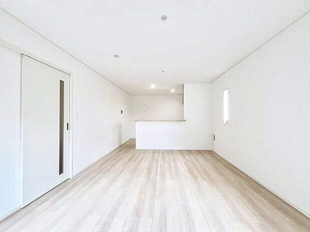 落ち着いた雰囲気のＬＤＫは家族みんなの快適空間  