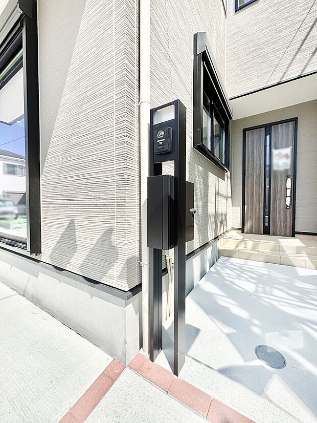 表札・インターホン・ポストをひとつに集約