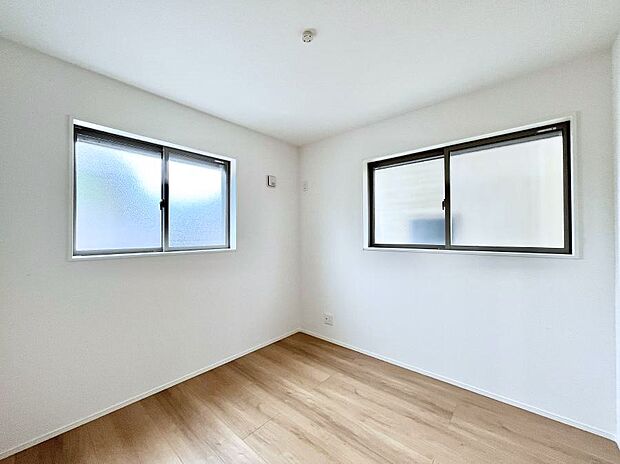 2面採光で明るさ＆風通し良好！