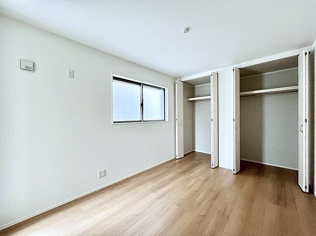 収納が充実しているので、居住スペースを広く使えます。 