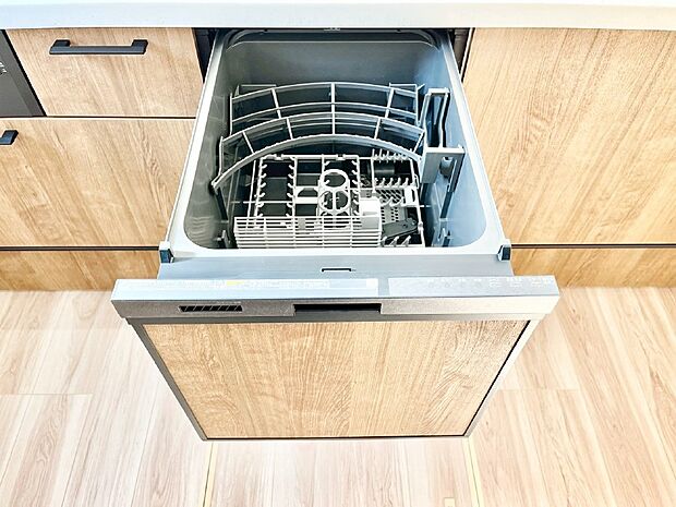 面倒なお片づけは食洗機にお任せ!家事の負担が減って、時間にも気持ちにもゆとりができます。