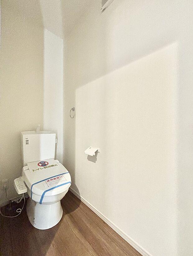 トイレは1階と2階それぞれに配置されていてとても便利です。 