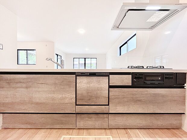 毎日使うキッチンだから、使いやすさ＆お手入れのしやすさにこだわりました。  