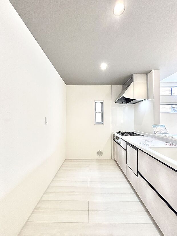 ゆとりあるキッチンではご家族と楽しくお料理ができます。