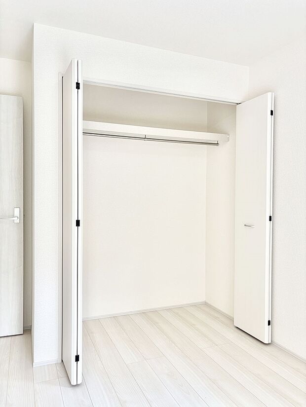 たっぷりの収納スペースで快適に暮らせそう