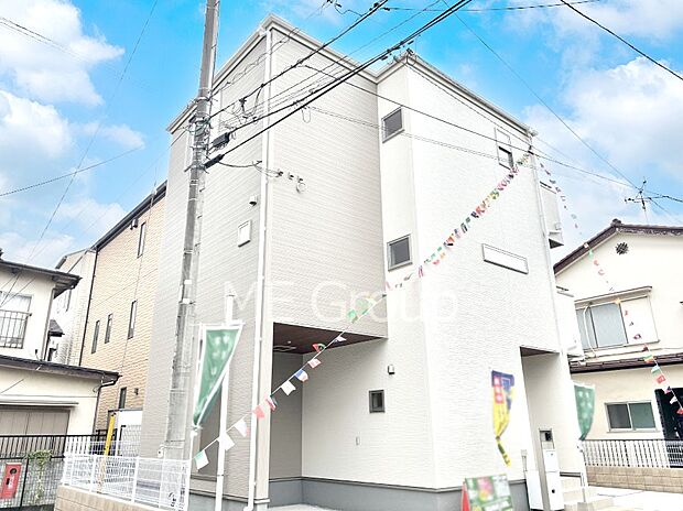 溢れる陽光でご家族の笑顔も輝く