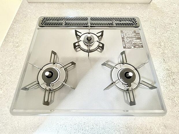 三口ガスコンロでお料理が一気にはかどりそう。