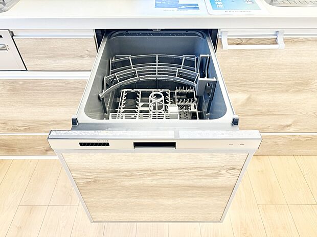 面倒なお片づけは食洗機にお任せ!家事の負担が減って、時間にも気持ちにもゆとりができます。