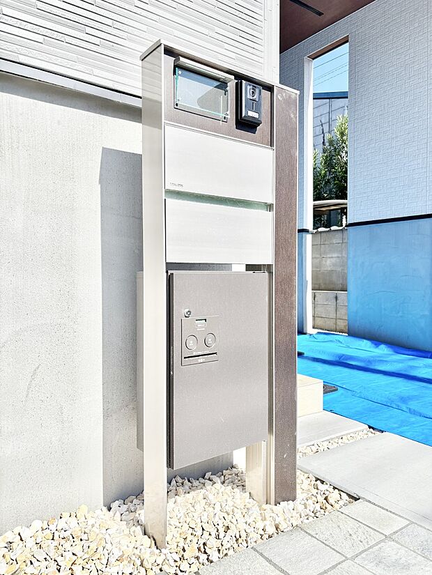 表札・インターホン・ポストをひとつに集約