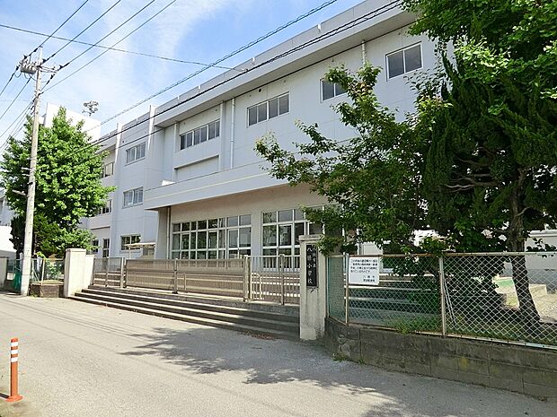 小学校 400m 八潮市立八條小学校