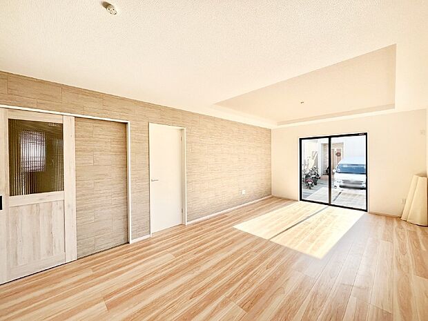 家族の笑顔が自然と生まれてくる、そんな雰囲気のダイニングに仕上がっています