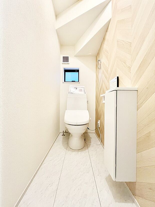 トイレは温水洗浄機能付き