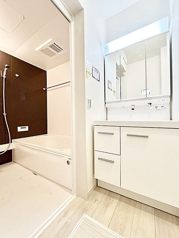 身支度もスムーズにおこなえる脱衣場