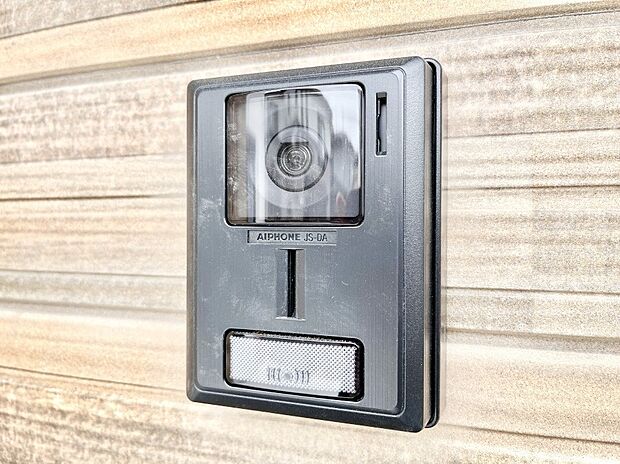 ＴＶモニター付インターホンでセキュリティ面にも配慮。