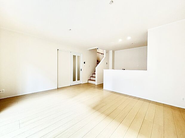 ご家族が自然と集まり、賑やかな笑い声で包まれる憩いの空間になりそうですね