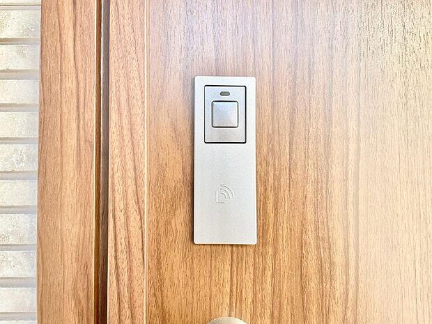 ラクラク開錠！スマートコントロールキー。