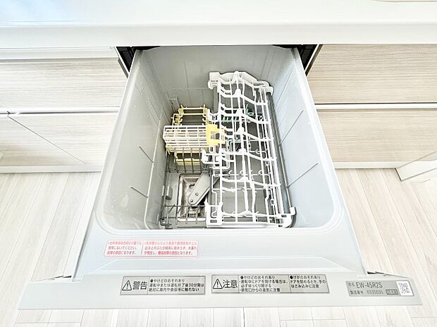 面倒なお片づけは食洗機にお任せ!家事の負担が減って、時間にも気持ちにもゆとりができます。