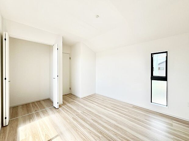 収納が充実しているので居住スペースを広々使えます