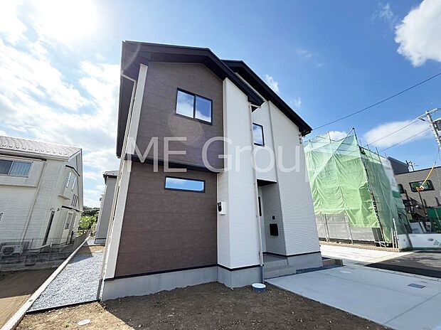 溢れる陽光でご家族の笑顔も輝く