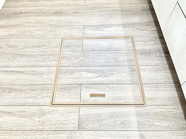 床下収納付き！日用品・非常用品の収納にも大活躍。