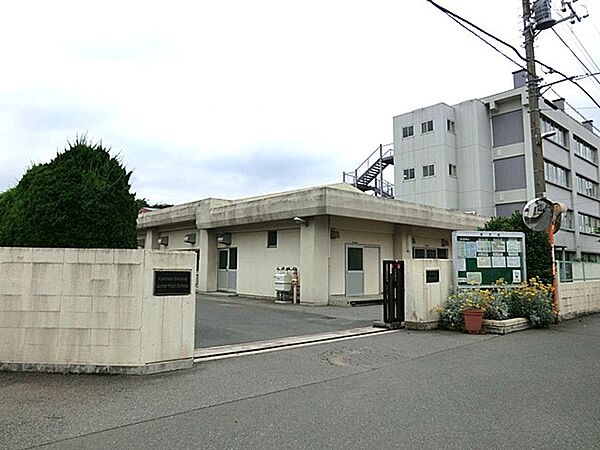 幼稚園・保育園 1600m 柏めぐみ園