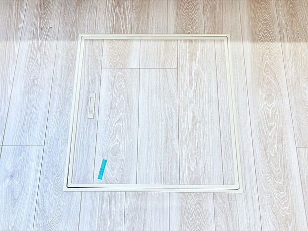 床下収納付き!日用品・非常用品の収納にも大活躍。