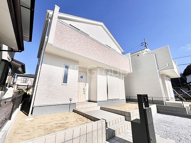 たっぷりの陽光と心地よい風が舞い込む住まい