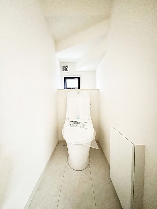 トイレは温水洗浄機能付き