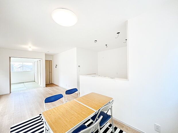 落ち着いた雰囲気のＬＤＫは家族みんなの快適空間