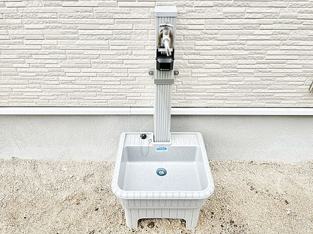 ガーデニングやお掃除に便利な外水栓