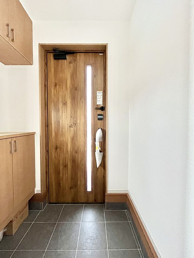 散らかりがちな玄関もスッキリの玄関収納付