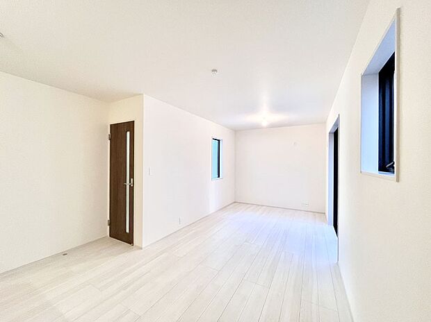 落ち着いた雰囲気のＬＤＫは家族みんなの快適空間  