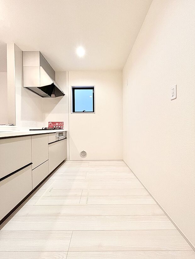 ゆとりあるキッチンではご家族と楽しくお料理ができます。