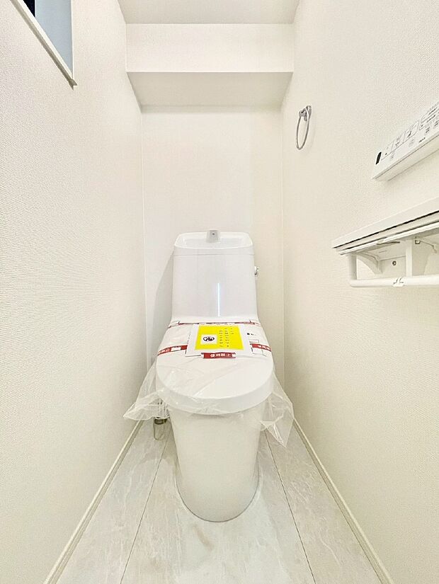 トイレは温水洗浄機能付き