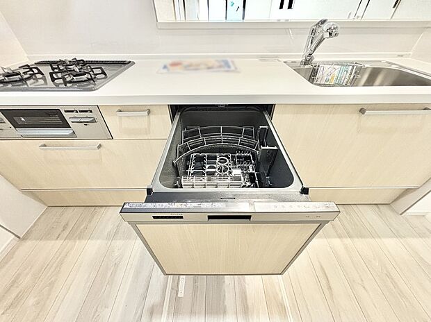 面倒なお片づけは食洗機にお任せ!家事の負担が減って、時間にも気持ちにもゆとりができます。